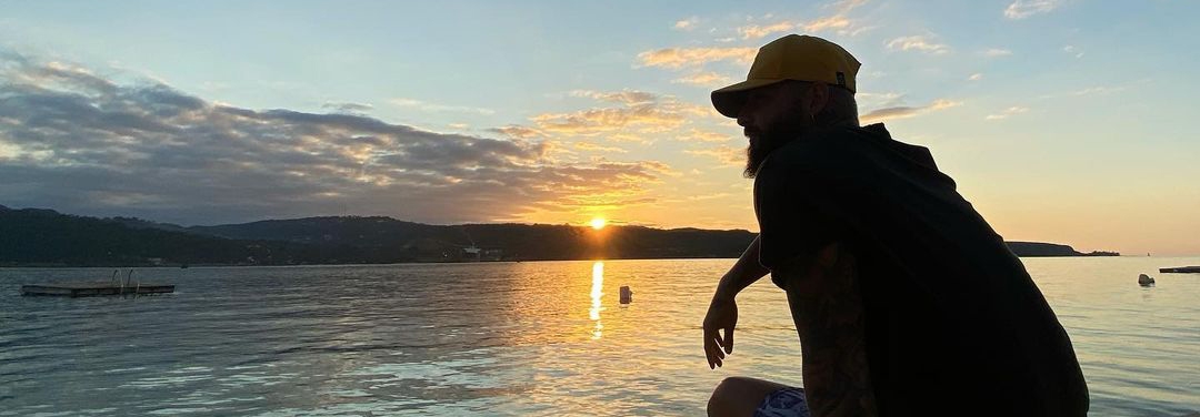 Mira las im&aacute;genes in&eacute;ditas del viaje de Maluma a Jamaica