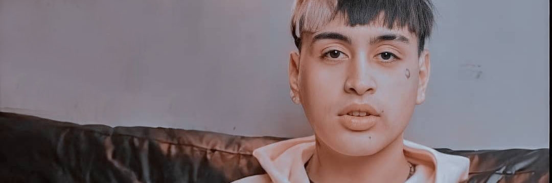 Tiago PZK revela los secretos detr&aacute;s del Remix de "Adem&aacute;s de m&iacute;"