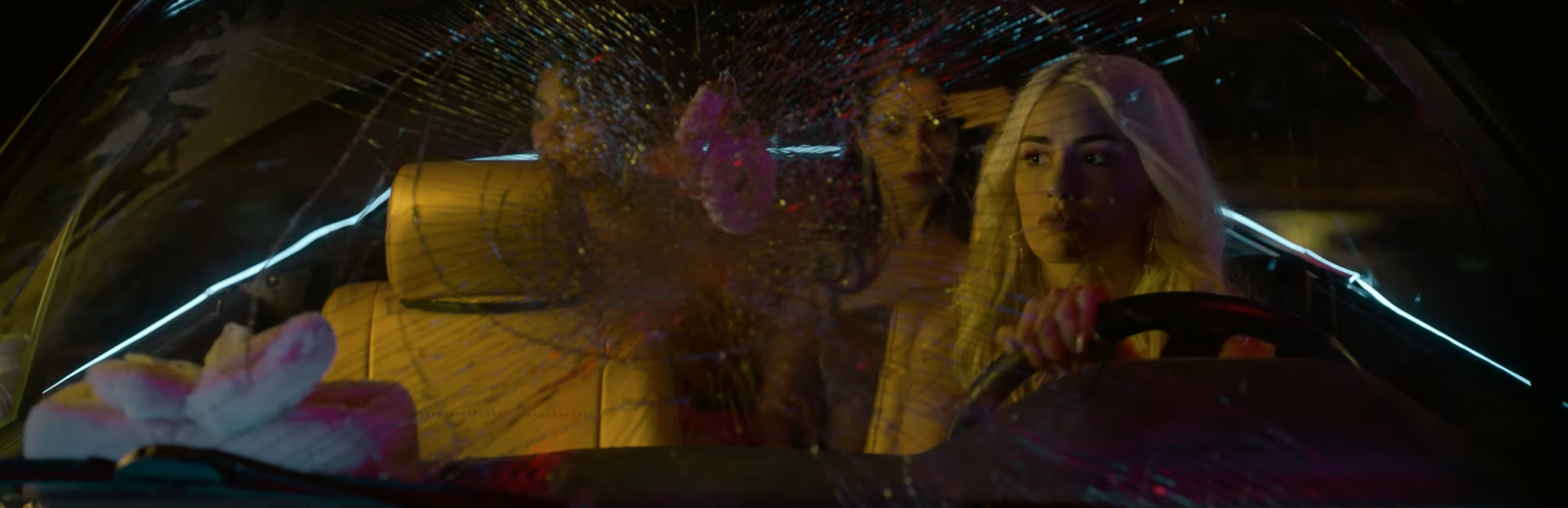 Lali comparti&oacute; el nuevo tr&aacute;iler de Sky Rojo