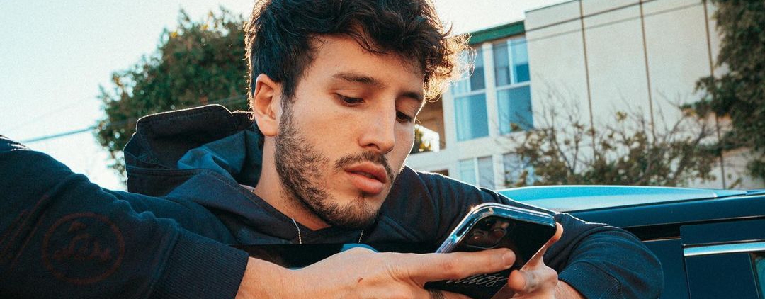 Enterate que es lo que extra&ntilde;a Sebasti&aacute;n Yatra en este momento…