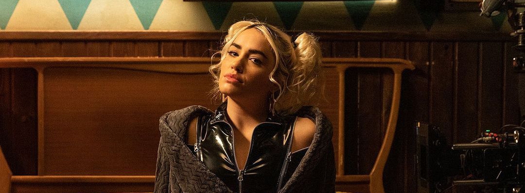 &iexcl;Lali ya est&aacute; lista para la segunda temporada de Sky Rojo!