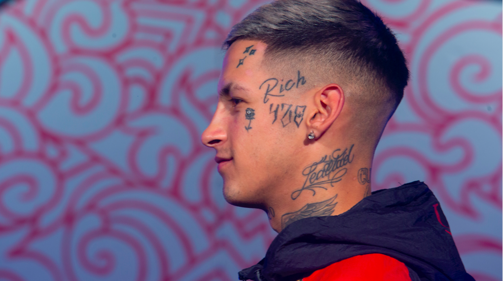 #Reversi&oacute;nTMH: L-Gante interpret&oacute; &ldquo;Clandestina 420&rdquo;