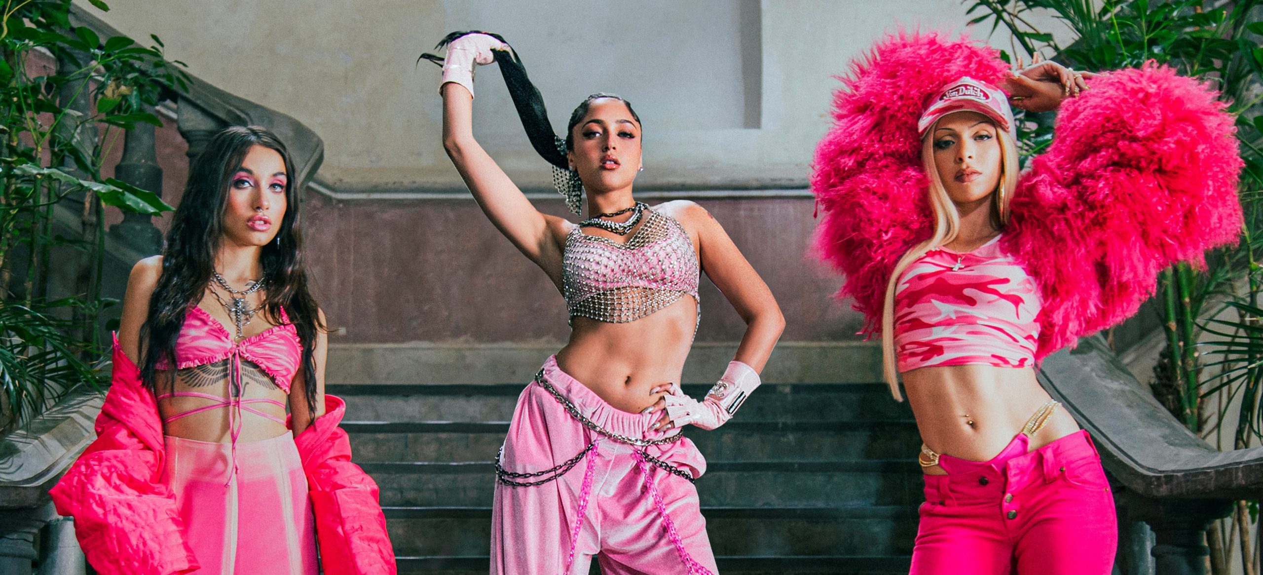 &iexcl;Mariah Angeliq resuelve los problemas amorosos de sus fans (con "bobos")!