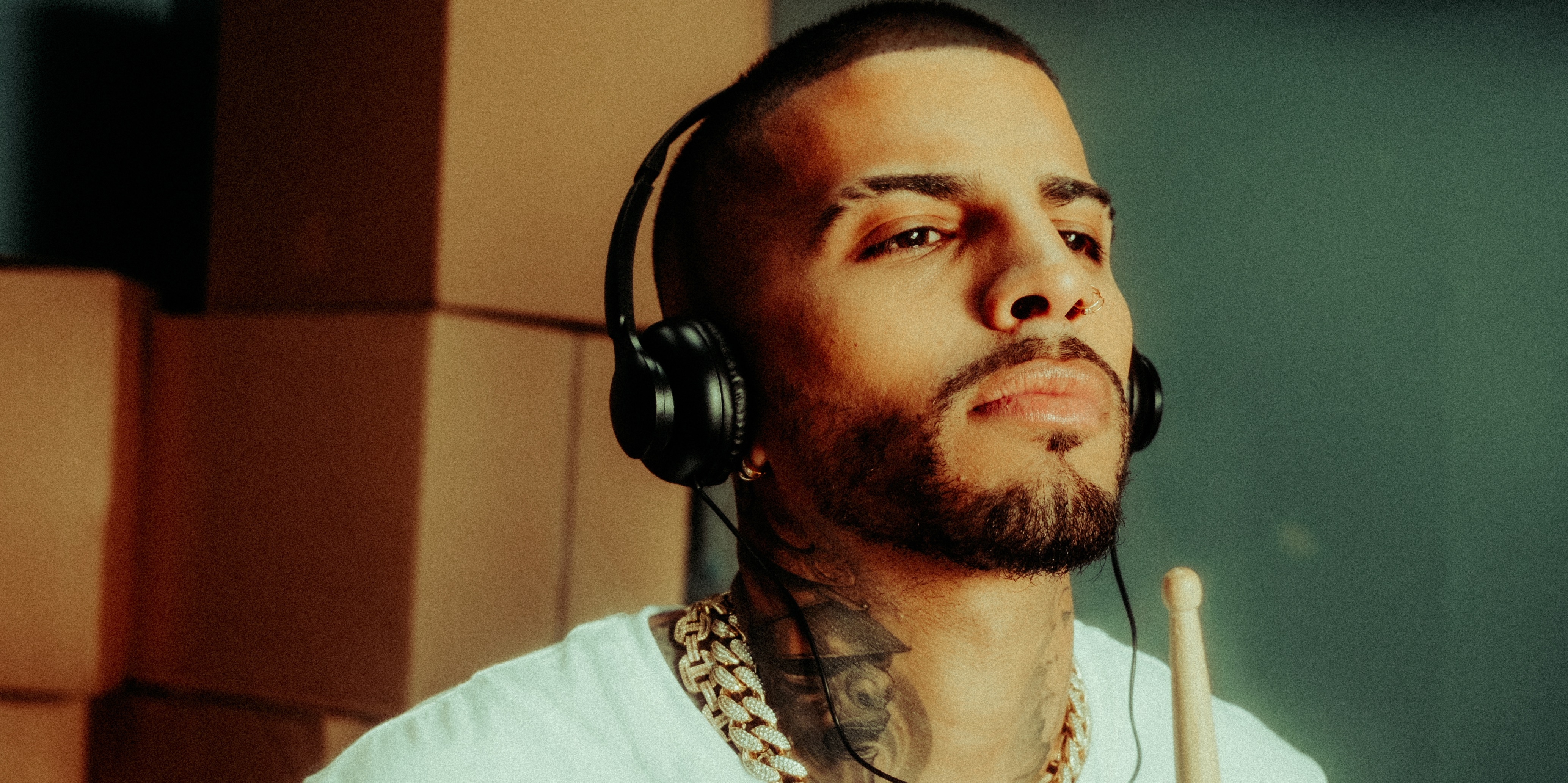 Este es el video de Rauw Alejandro del que todo el mundo habla