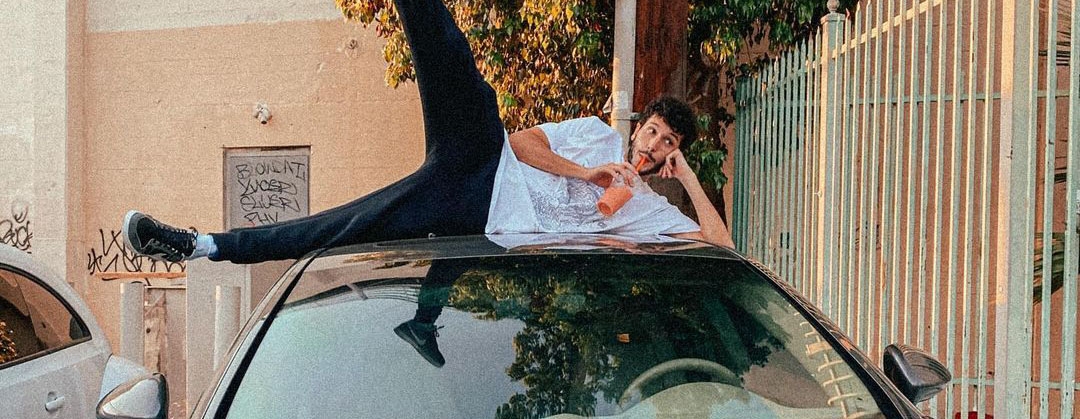 Sebasti&aacute;n Yatra nos dio una pista sobre su tercer &aacute;lbum