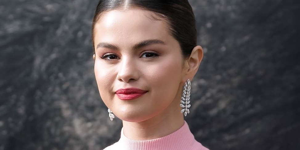 Selena G&oacute;mez se anim&oacute; a contar su conmovedora historia en primera persona