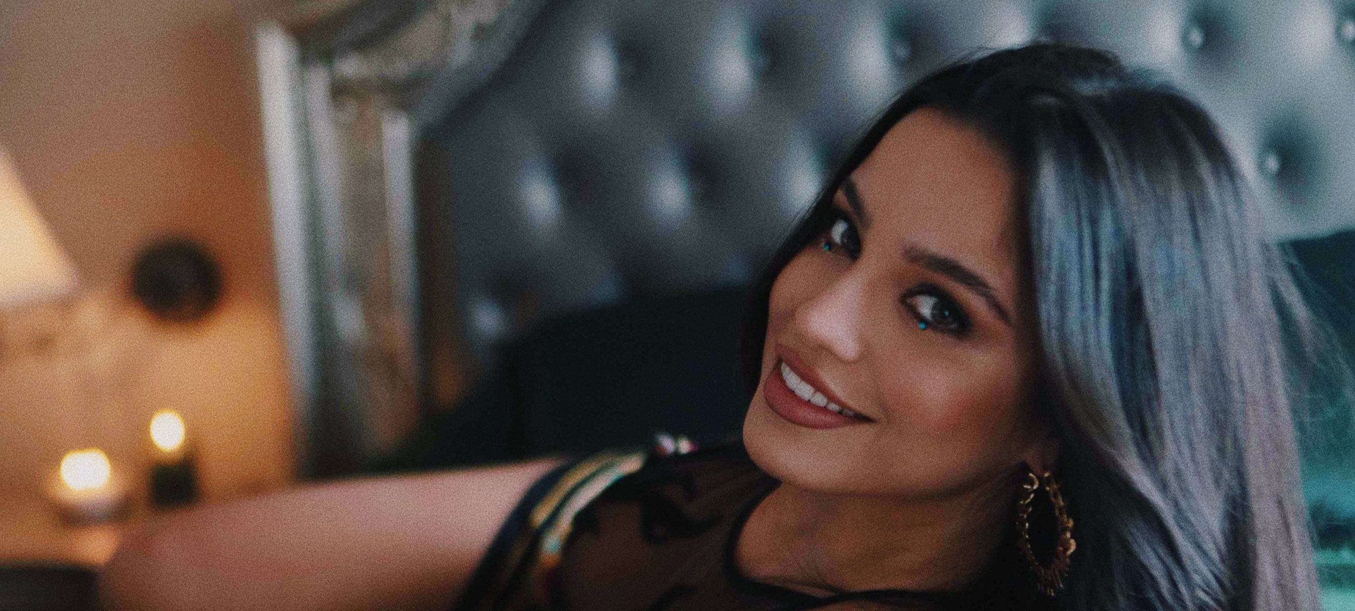 EMILIA en TMH: "Con DUKI nos metimos juntos al estudio para hacer ‘Como Si No Importara’"