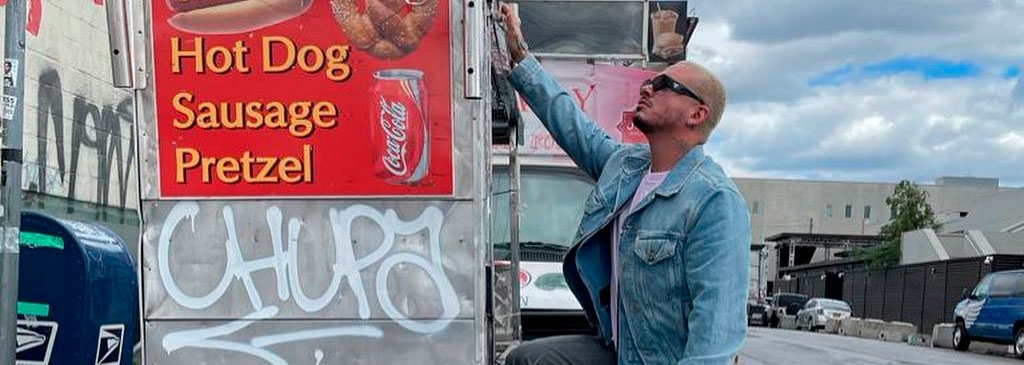 El nuevo merchandising de J Balvin est&aacute; dando que hablar