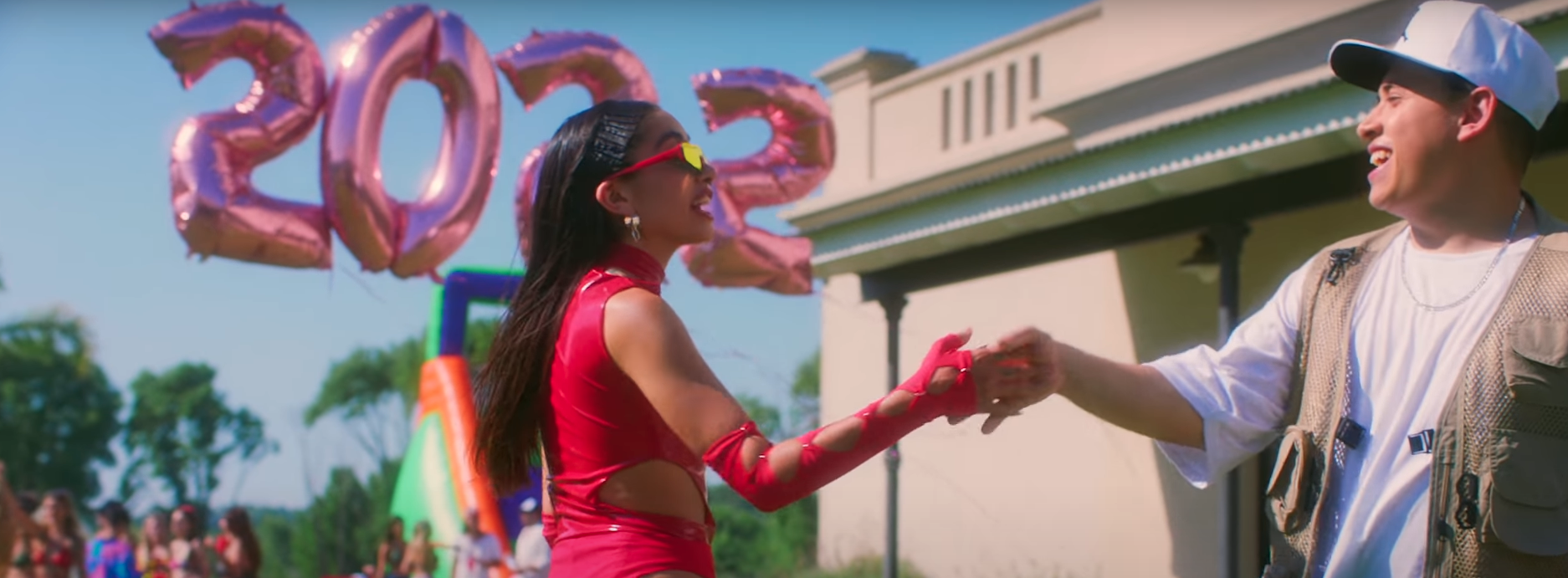 &iquest;Qu&eacute;? &iexcl;Se viene una colaboraci&oacute;n bomba de FMK & Mar&iacute;a Becerra!