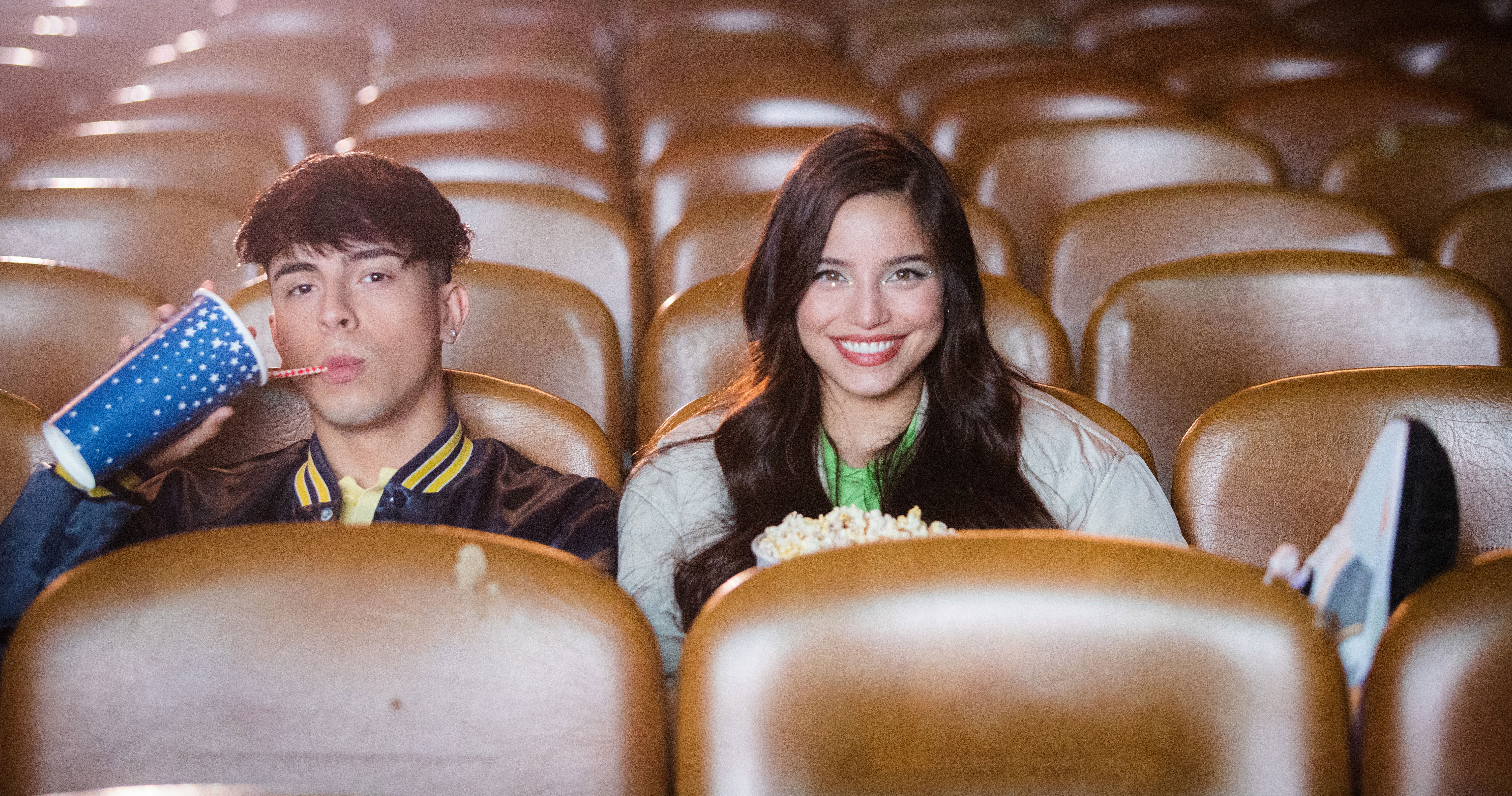 Emilia present&oacute; el detr&aacute;s de escena del videoclip "De Enero a Diciembre"