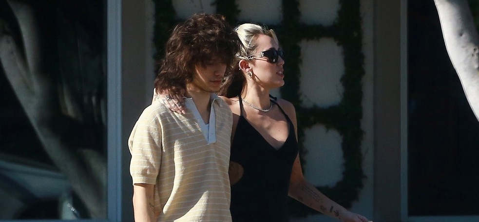 Miley Cyrus y Maxx Morando fueron vistos &iexcl;a los besos!