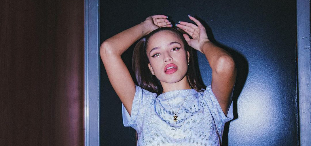 &iexcl;Emilia sigue rompiendo r&eacute;cords!