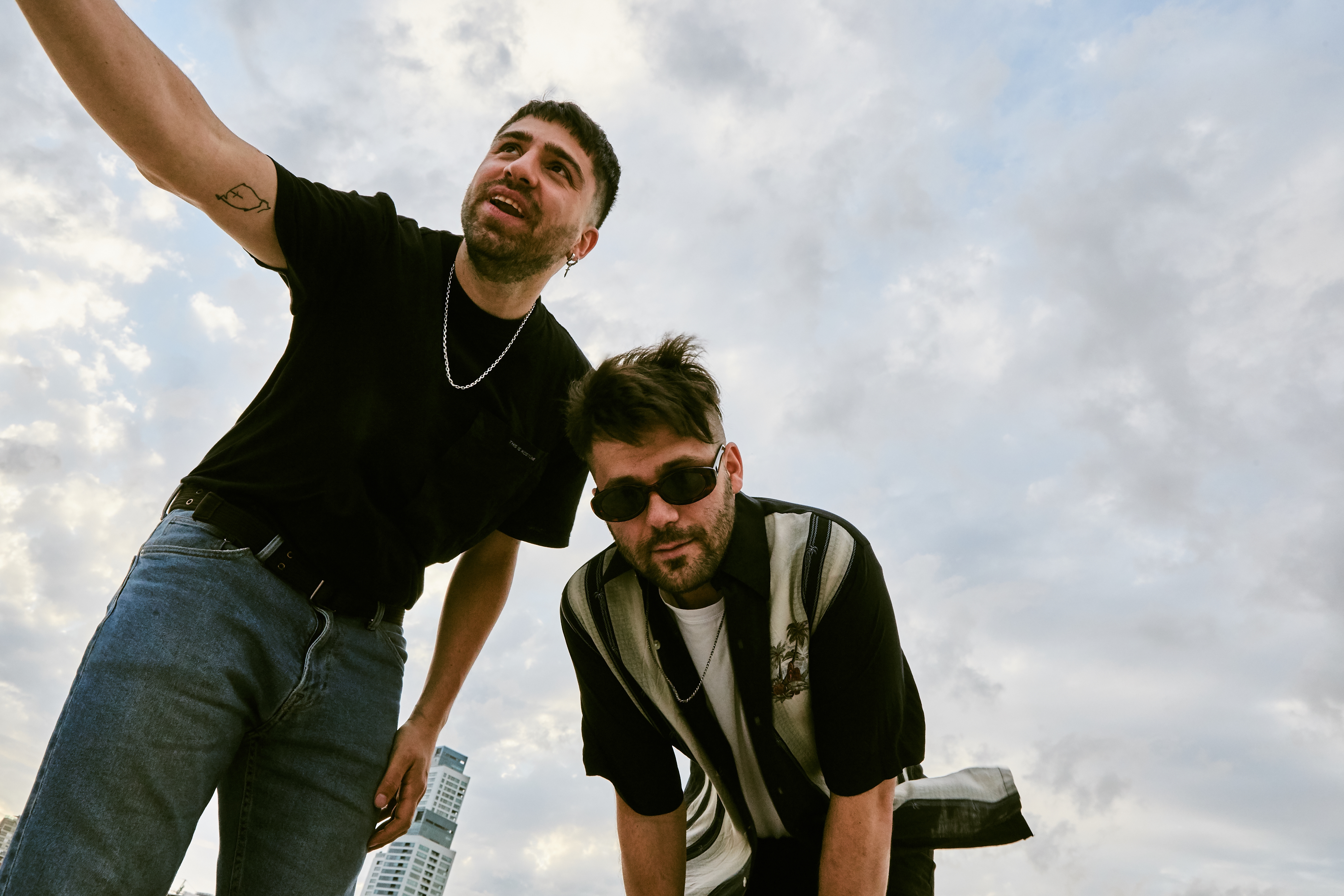 El Zar persenta "El Disparo"