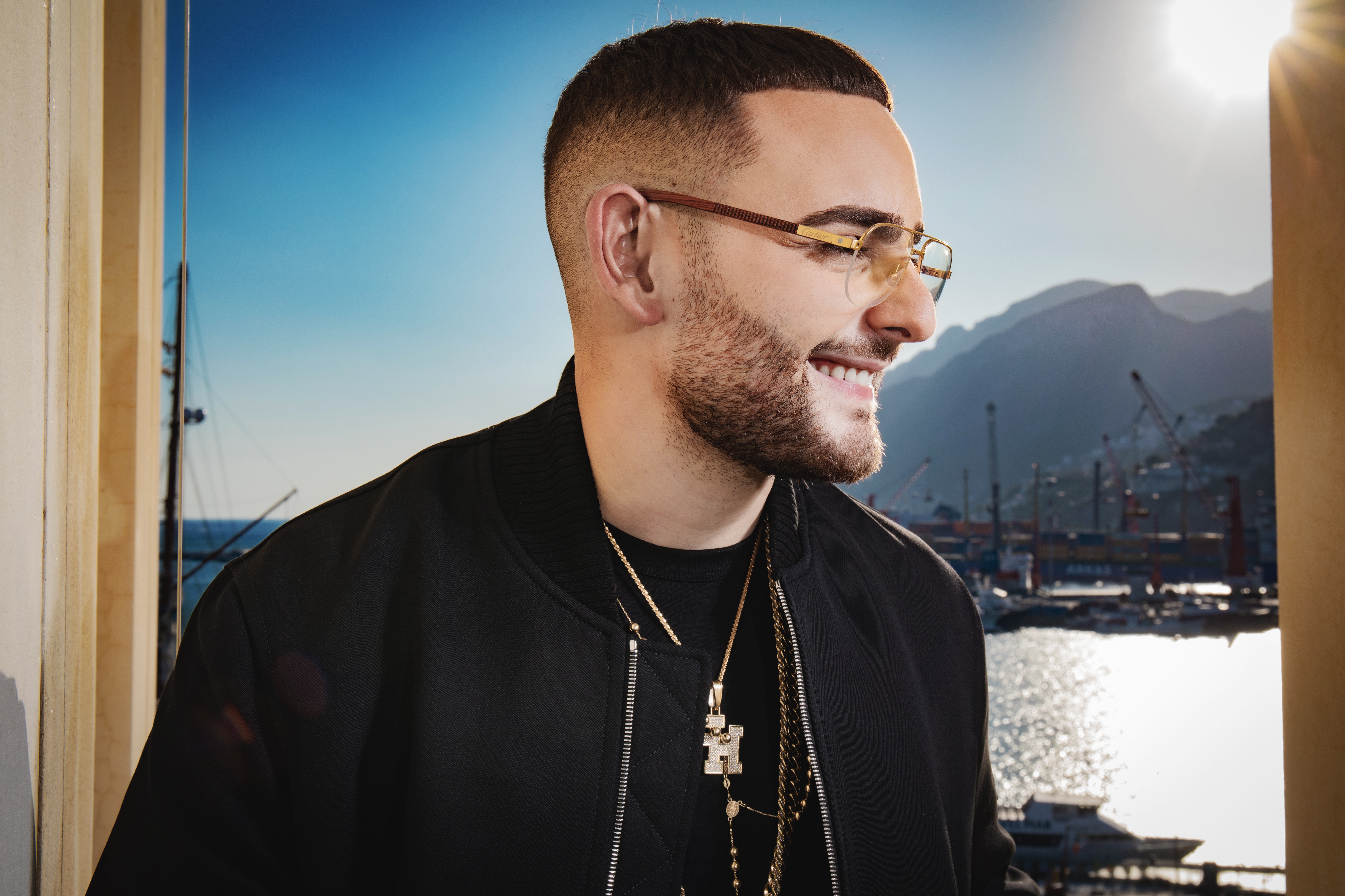 Rocco Hunt se une a Omar Montes&nbsp;y&nbsp;Reik&nbsp;para presentar&nbsp;&ldquo;Solo quiero dedicarte&rdquo;