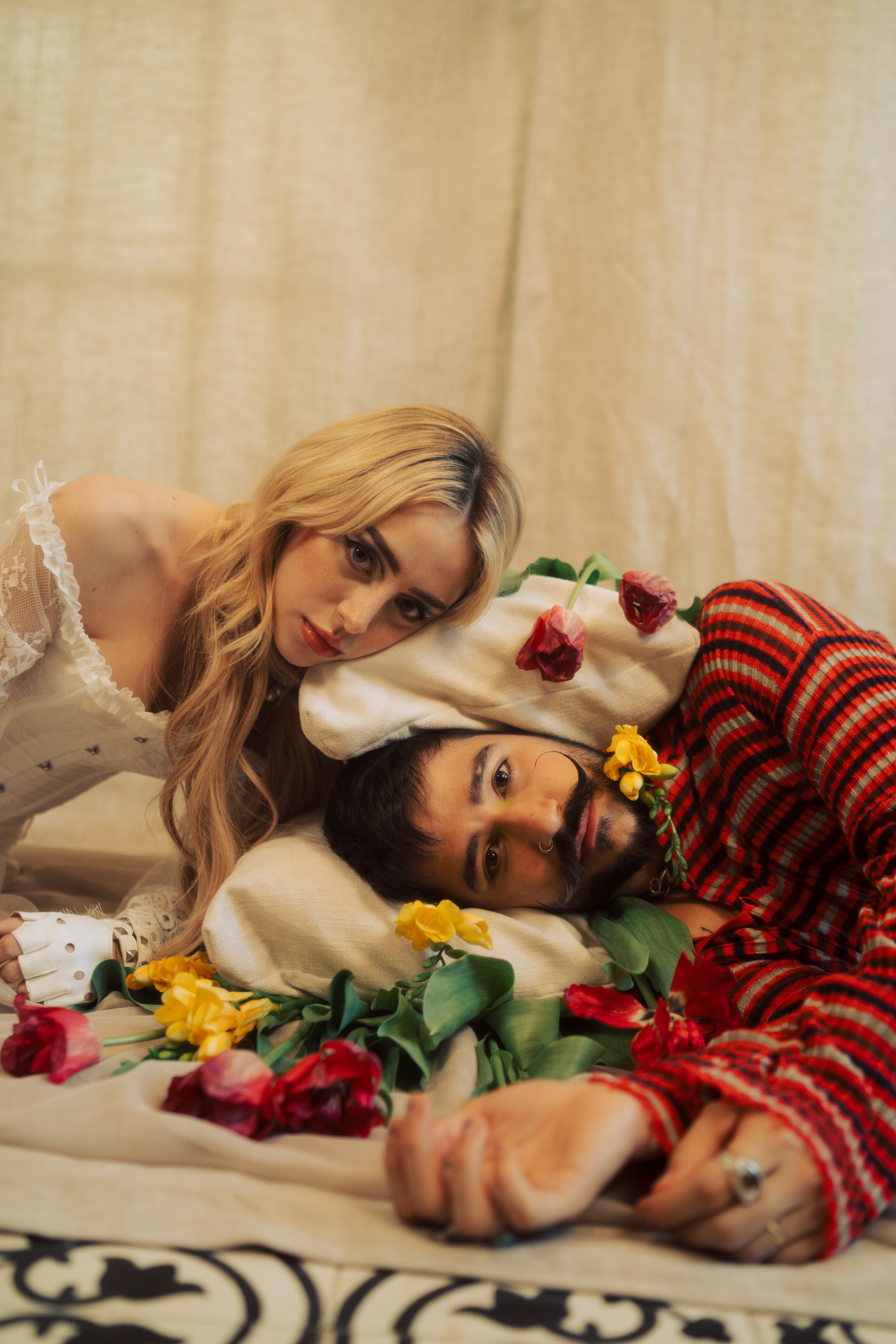 &iexcl;YA SALI&Oacute;! Camilo y Nicki Nicole presentan "Naturaleza"