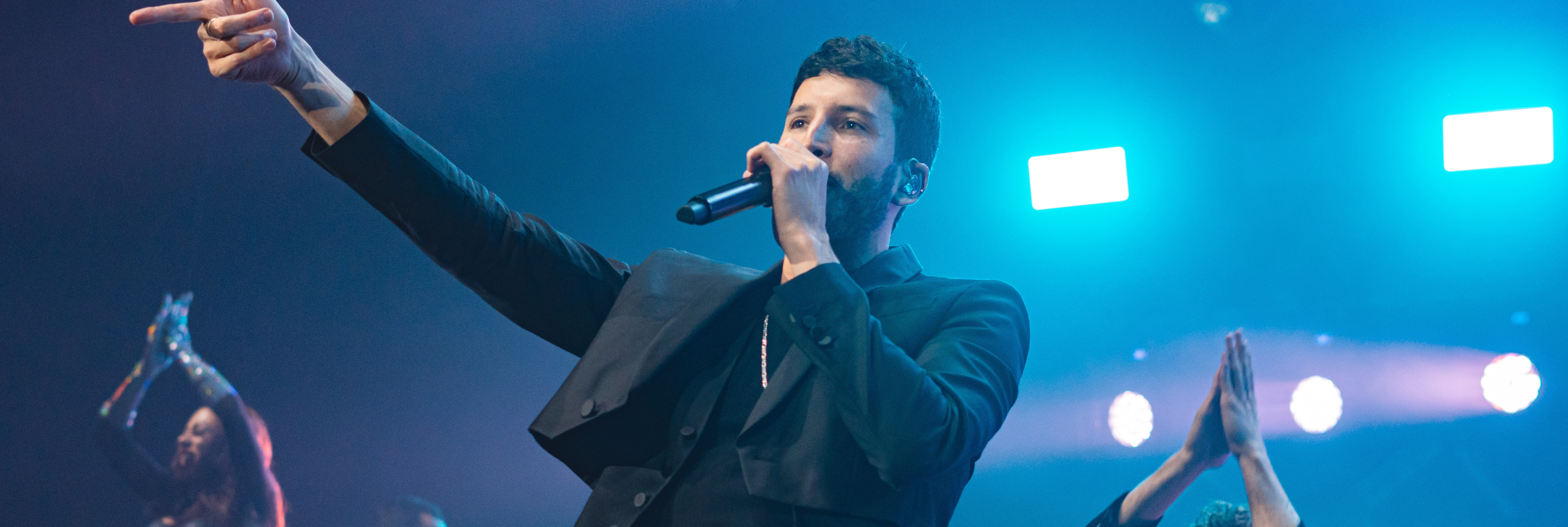 &iexcl;Mira las mejores fotos (y videos) de Sebasti&aacute;n Yatra en C&oacute;rdoba!