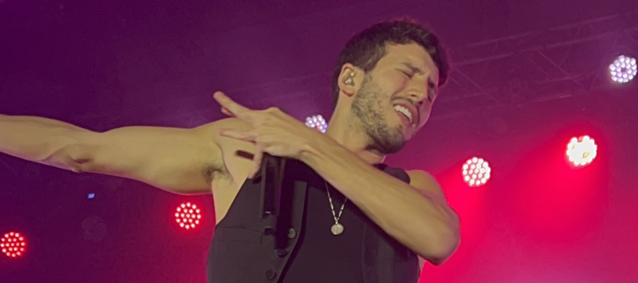 &iexcl;Mira las mejores fotos y videos del show de Sebas Yatra en Salta!