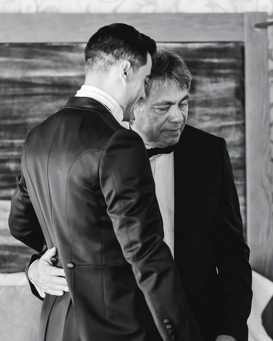 La emotiva despedida de Carlos Rivera a su padre