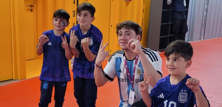 La predicci&oacute;n de Paulo Londra a los hijos de Messi: "va a salir 2-0"