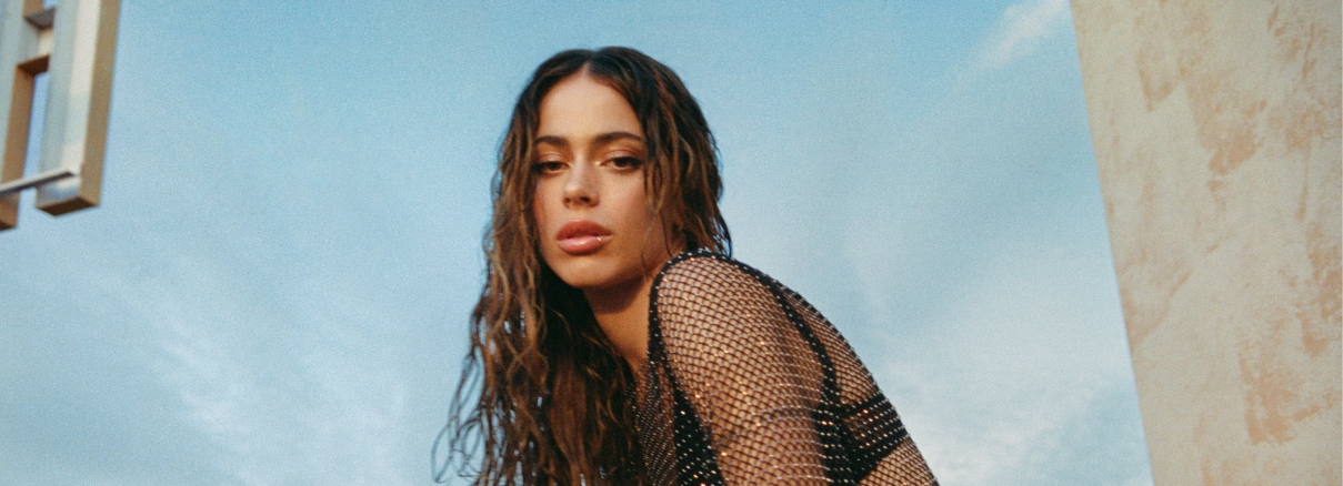 &iquest;Qu&eacute;? &iexcl;TINI tendr&aacute; su propia colecci&oacute;n de ropa de fiesta en Pull&Bear!