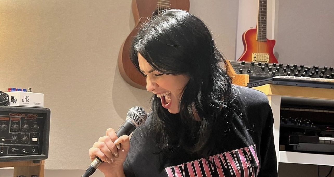 Lali anunci&oacute; que est&aacute; terminando su nuevo disco