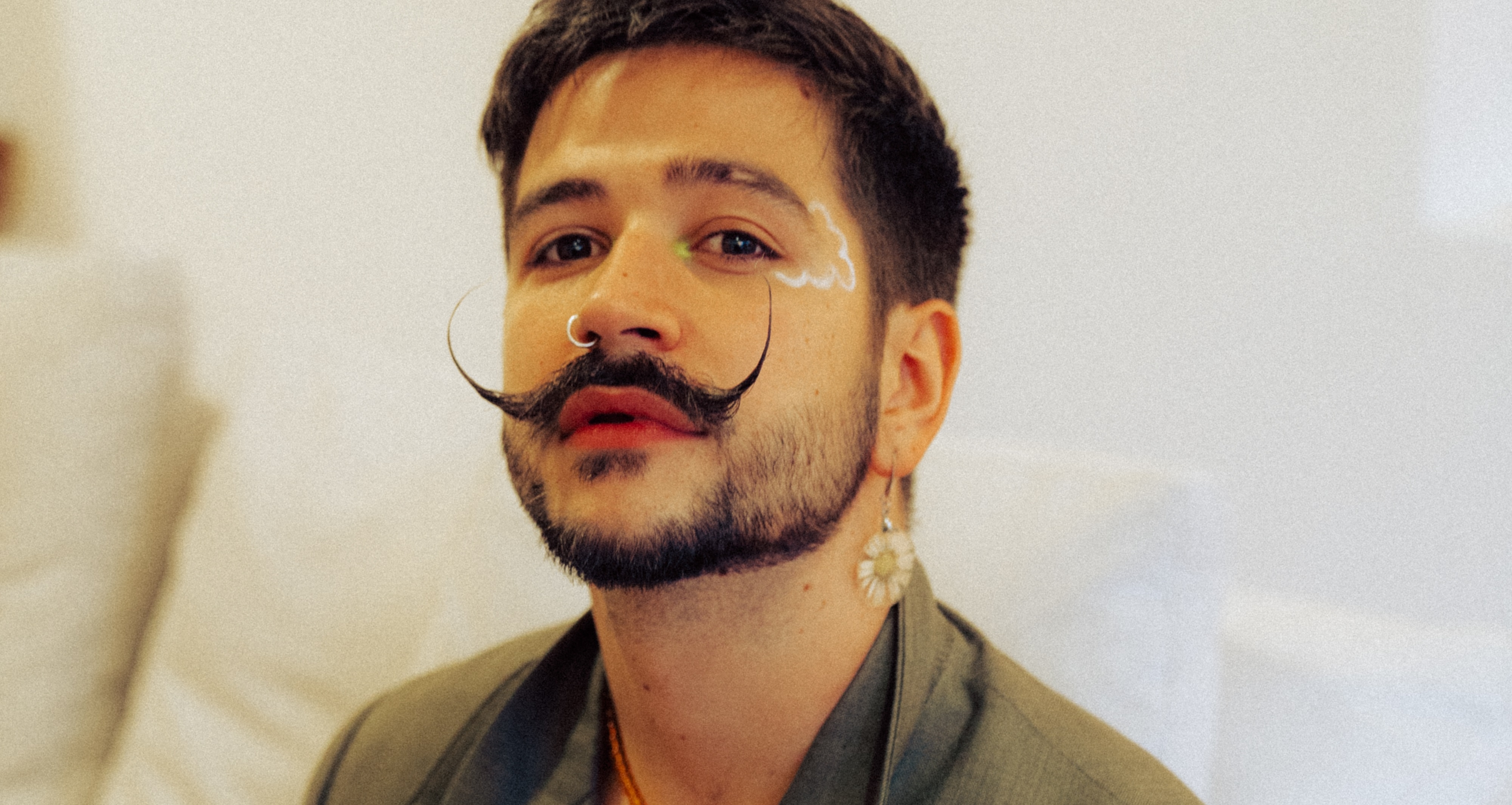 Camilo ya est&aacute; en Argentina &iexcl;y as&iacute; armo su equipaje!