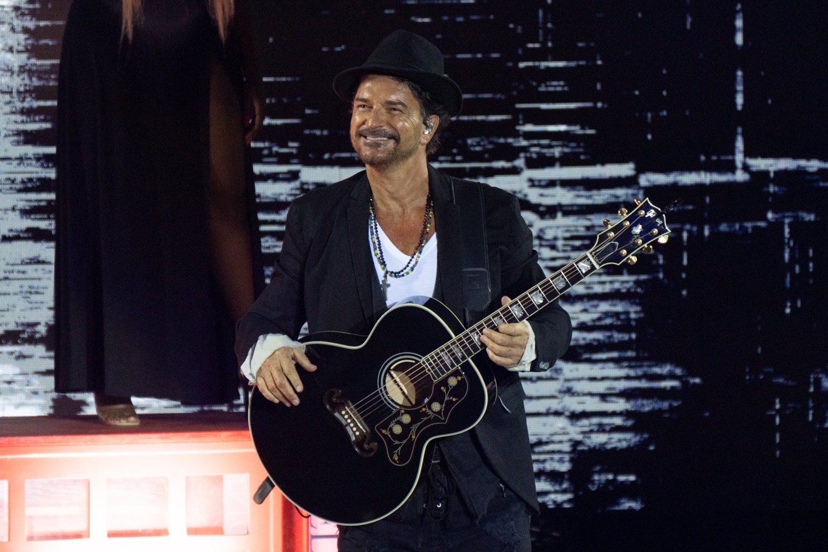 Mira las mejores fotos de Ricardo Arjona en el Estadio Centenario