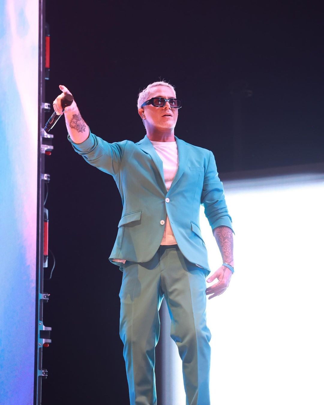 &iexcl;M&Aacute;S DE 100.000 PERSONAS SE EMOCIONARON CON &ldquo;SANZ EN VIVO&rdquo; EN ARGENTINA!