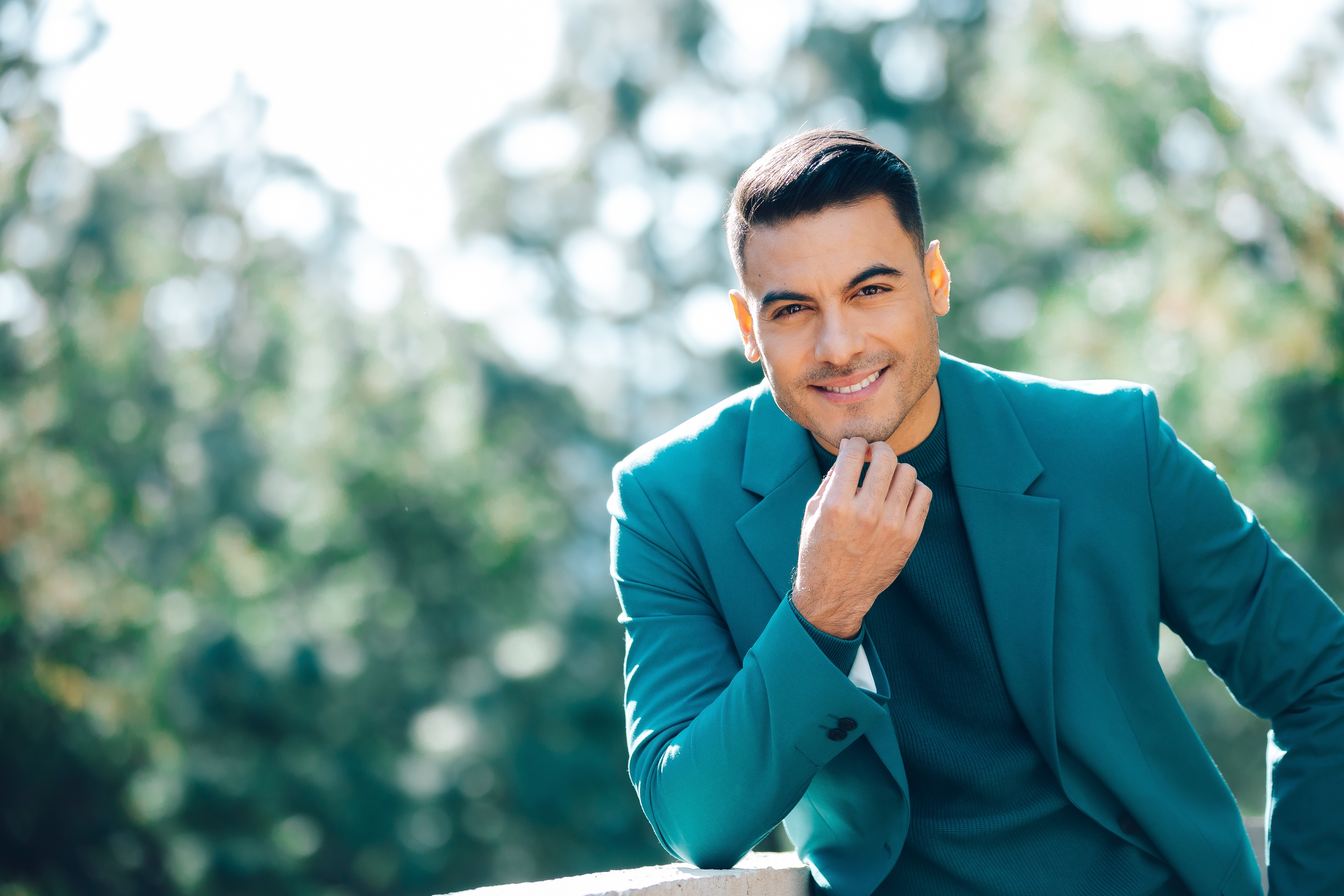 &iexcl;Carlos Rivera es pap&aacute; por primera vez!