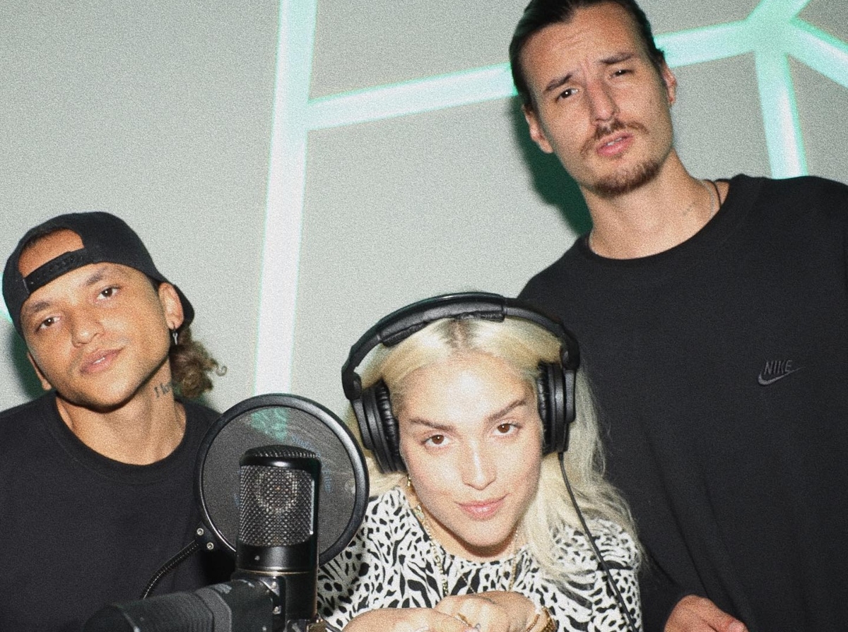 "CARACAS EN EL 2000" es lo nuevo de Elena Rose