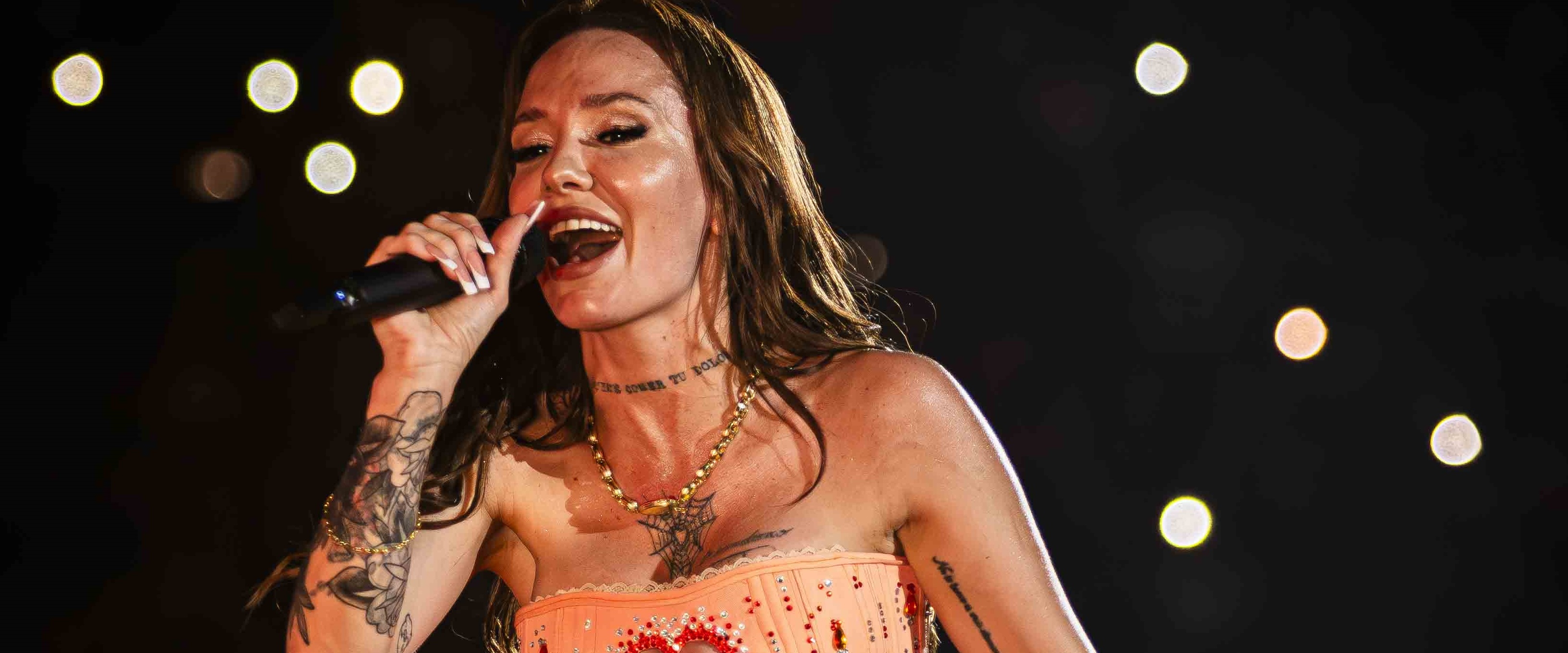 FOTOS EXCLUSIVAS: La Joaqui se subi&oacute; al escenario del Luna Park &iexcl;por primera vez!