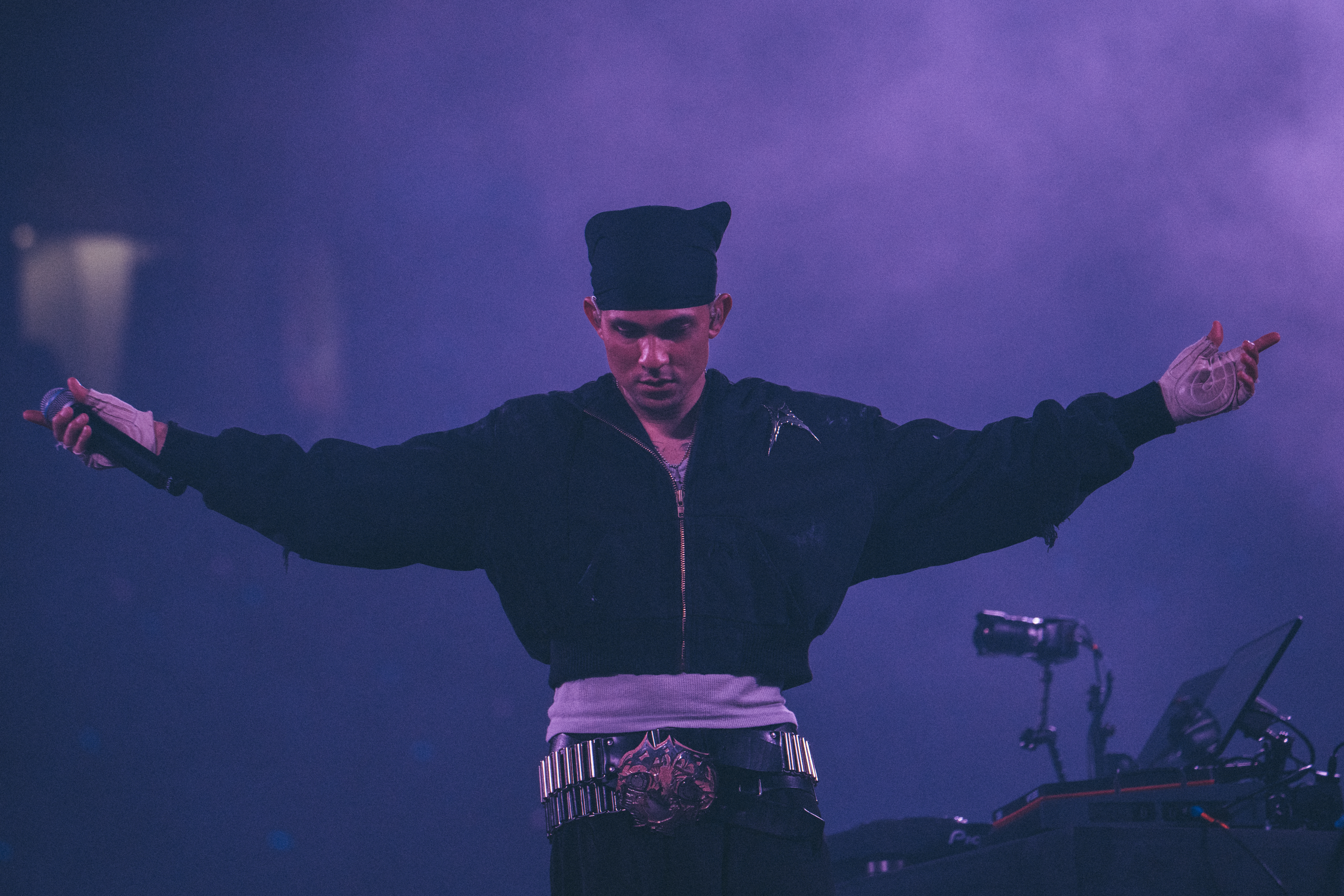 Tainy hace historia con &ldquo;Data Loading&rdquo; &iexcl;un innovador espect&aacute;culo 360&deg;!