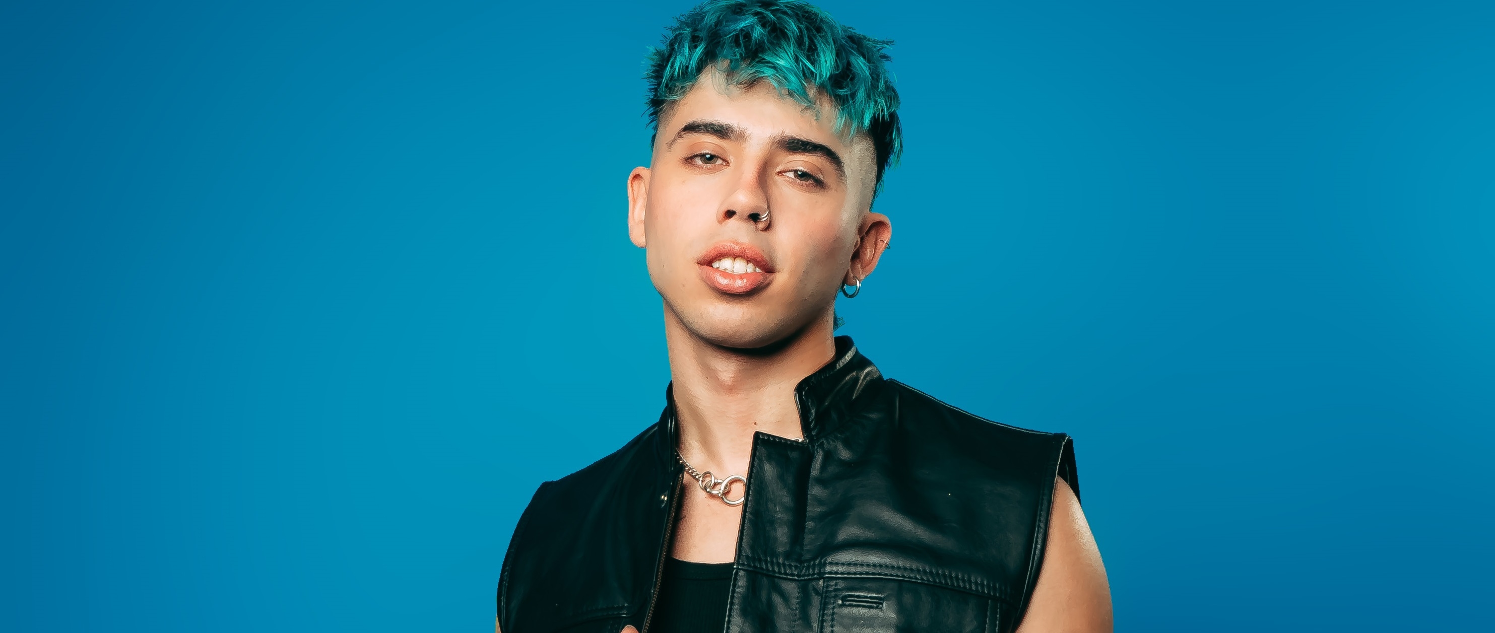 Luck Ra estrena su primer disco "Que nos falte todo"