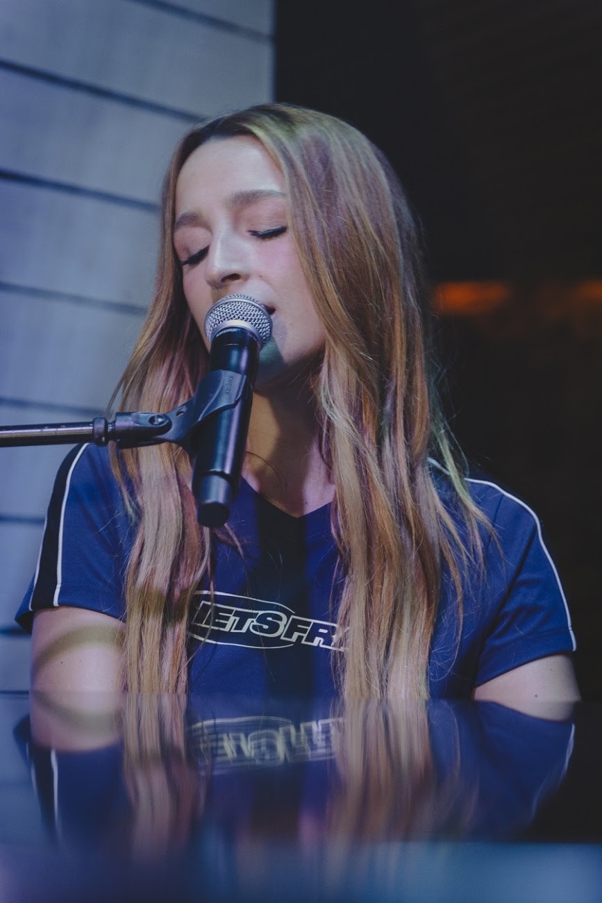 Entrevista a Bel&eacute;n Aguilera: "Cuando me met&iacute; al ata&uacute;d sent&iacute; una energ&iacute;a super fuerte"