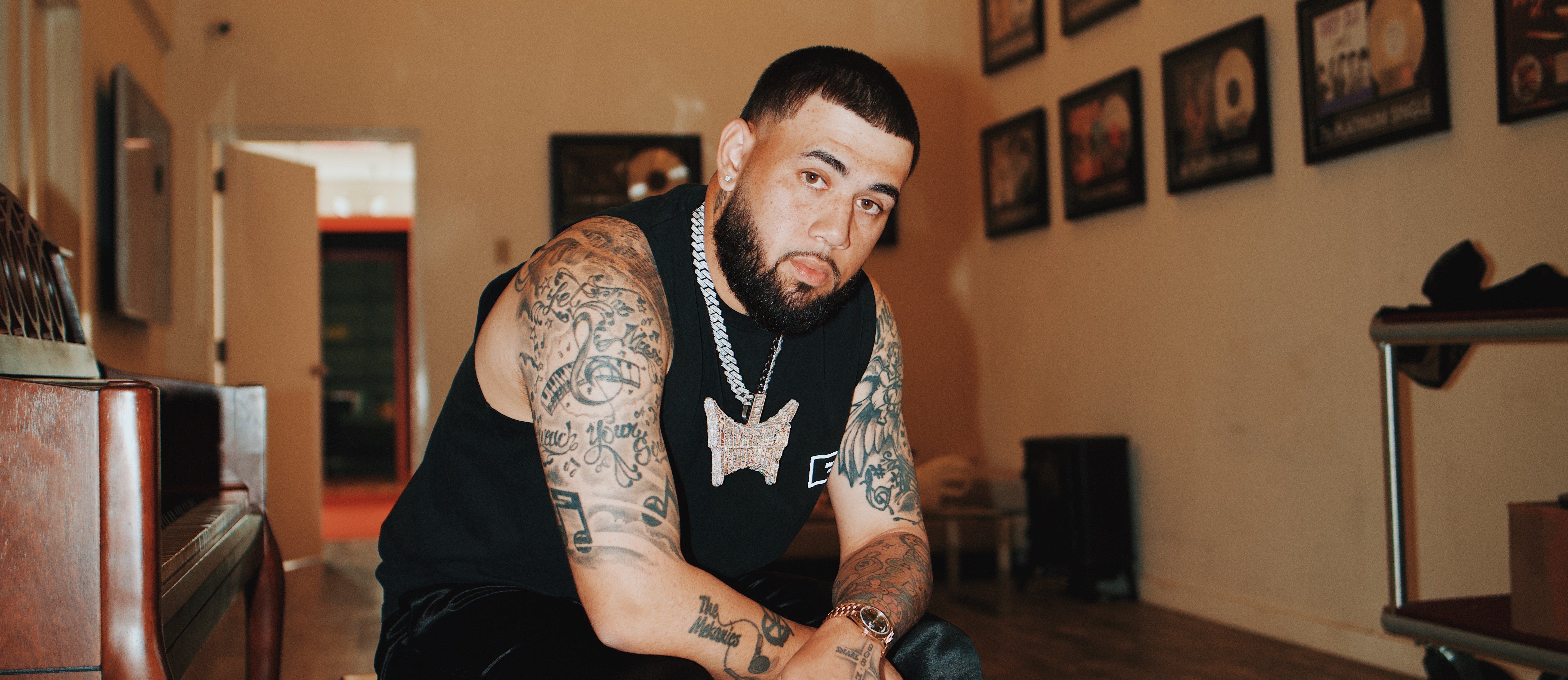 Foreign Teck presenta "100XCIENTO&rdquo; &iexcl;con Eladio Carri&oacute;n, De La Ghetto y Wisin!