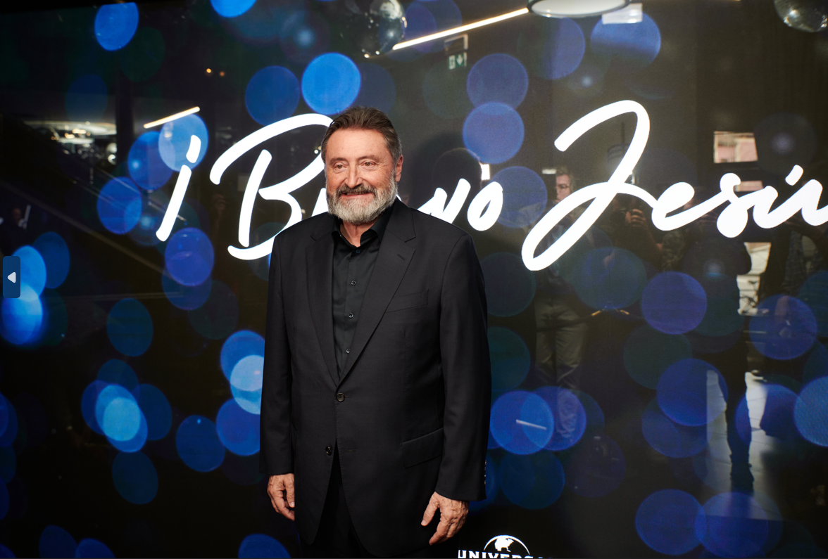 Jes&uacute;s L&oacute;pez, CEO de Universal Music Latinoam&eacute;rica & Pen&iacute;nsula Ib&eacute;rica, recibe la Medalla de Oro al M&eacute;rito en las Bellas Artes