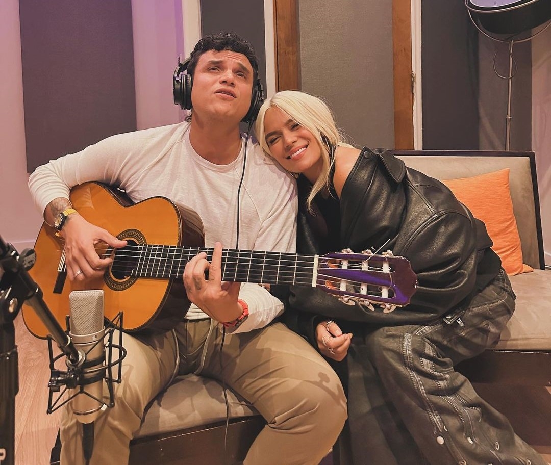 Karol G adelanta una colaboraci&oacute;n con Silvestre Dangond