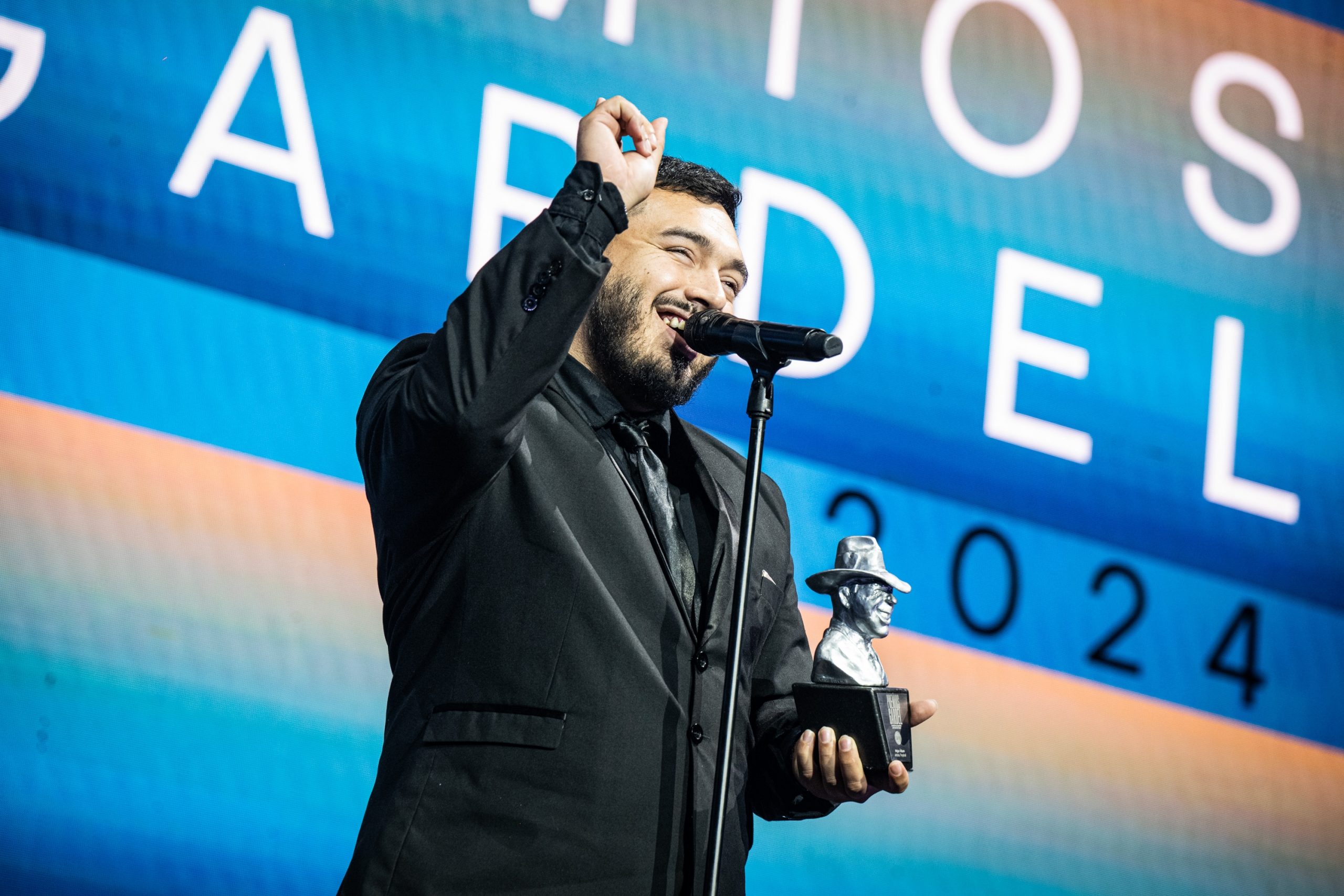 Nico Mattioli se llev&oacute; el Gardel a Mejor &Aacute;lbum Artista Tropical