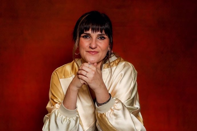 Entrevista a Rozal&eacute;n: "Cuando pienso en el hate y lo macabro que es, digo: &iquest;Qu&eacute; sabr&aacute;s en que momento estoy?"