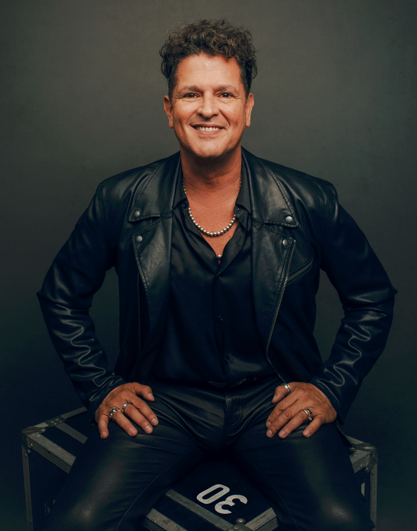 Carlos Vives elegido como "Persona del a&ntilde;o 2024" por La Academia Latina de la Grabaci&oacute;n