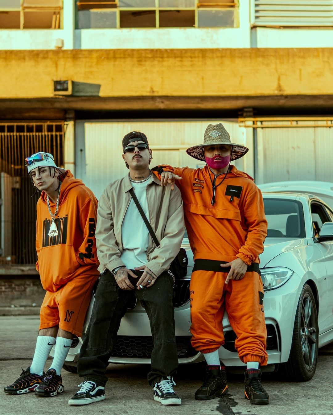 PERRO PRIMO enciende los motores con "Sin Patente"