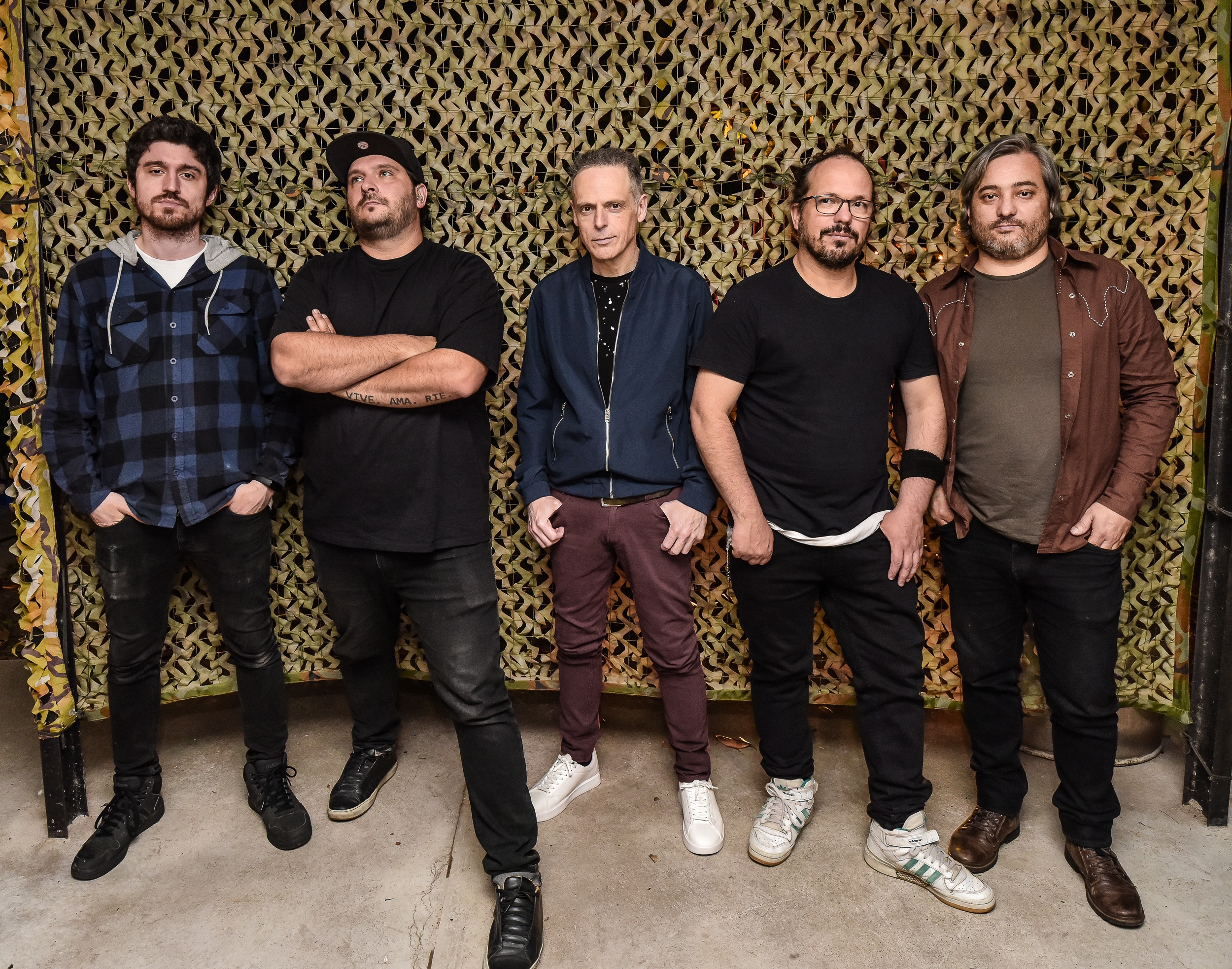 COSSI presenta "Mejor As&iacute;", el segundo adelanto de su pr&oacute;ximo &aacute;lbum