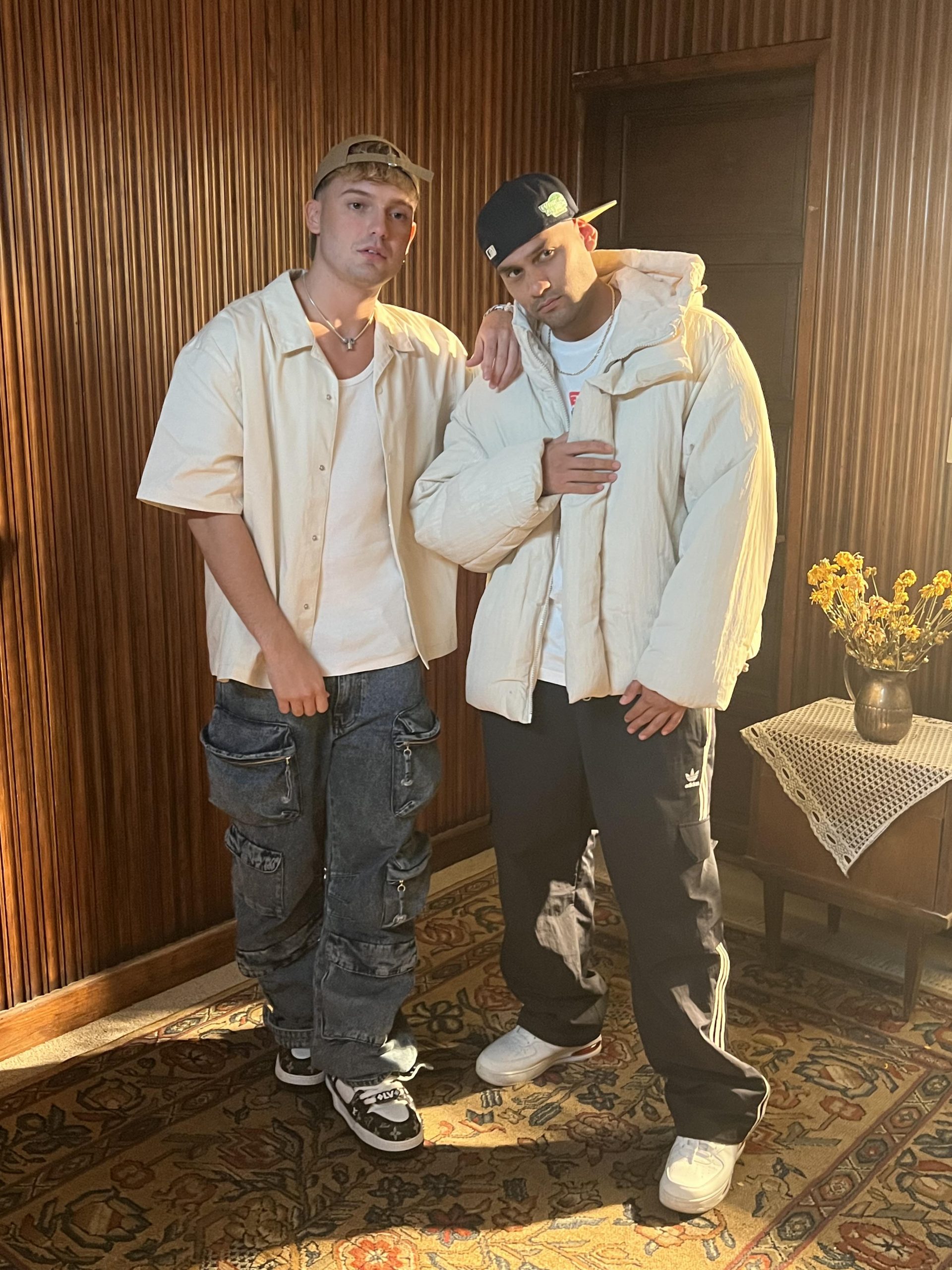 Ian Lucas y Diel Paris presentan "Casi Algo"