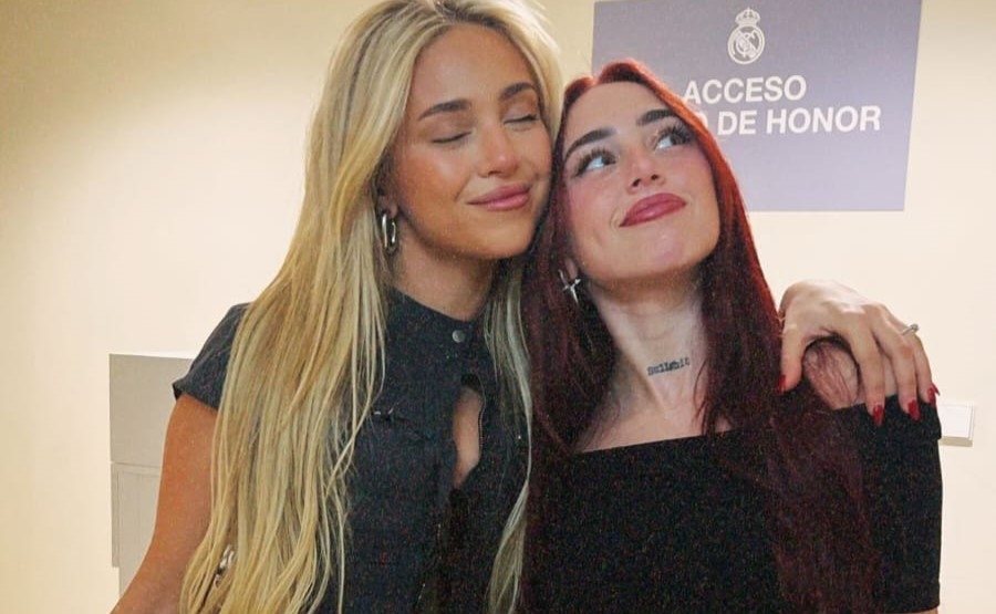 Ana Mena y Nicki Nicole juntas viendo a Karol G en Madrid