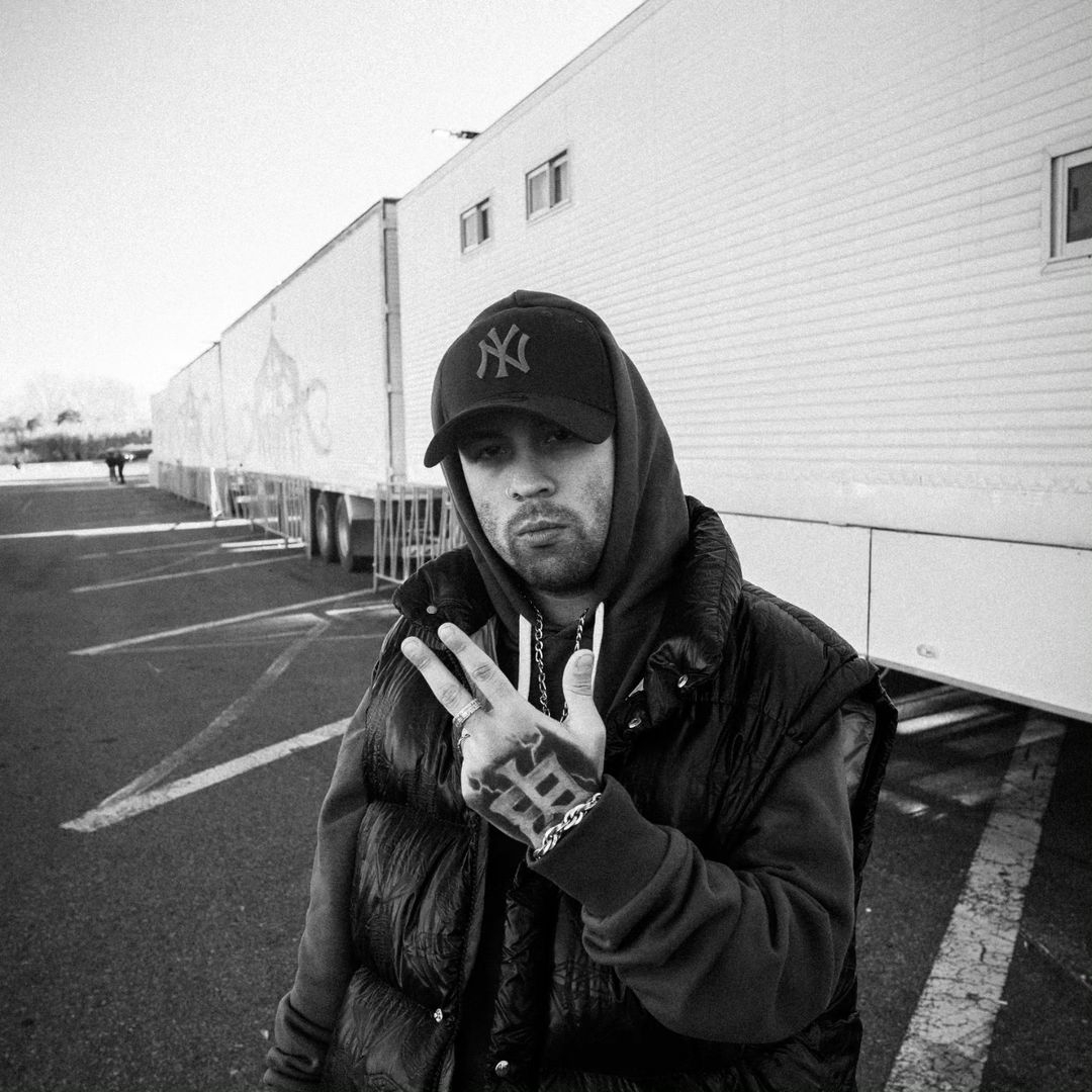 MKS presenta "Delorean"