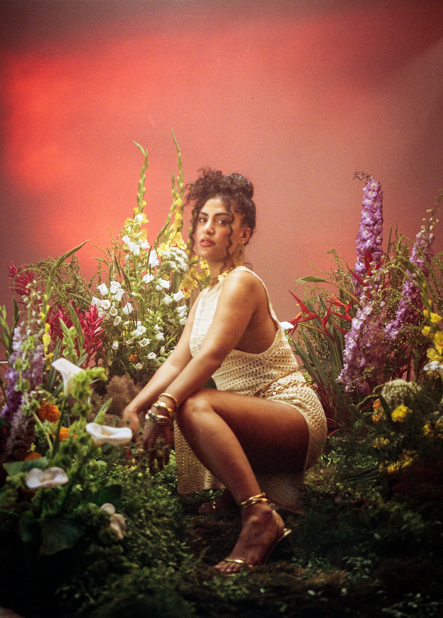 Julieta Rada presenta "Adios a la Rama" junto a un invitado de lujo