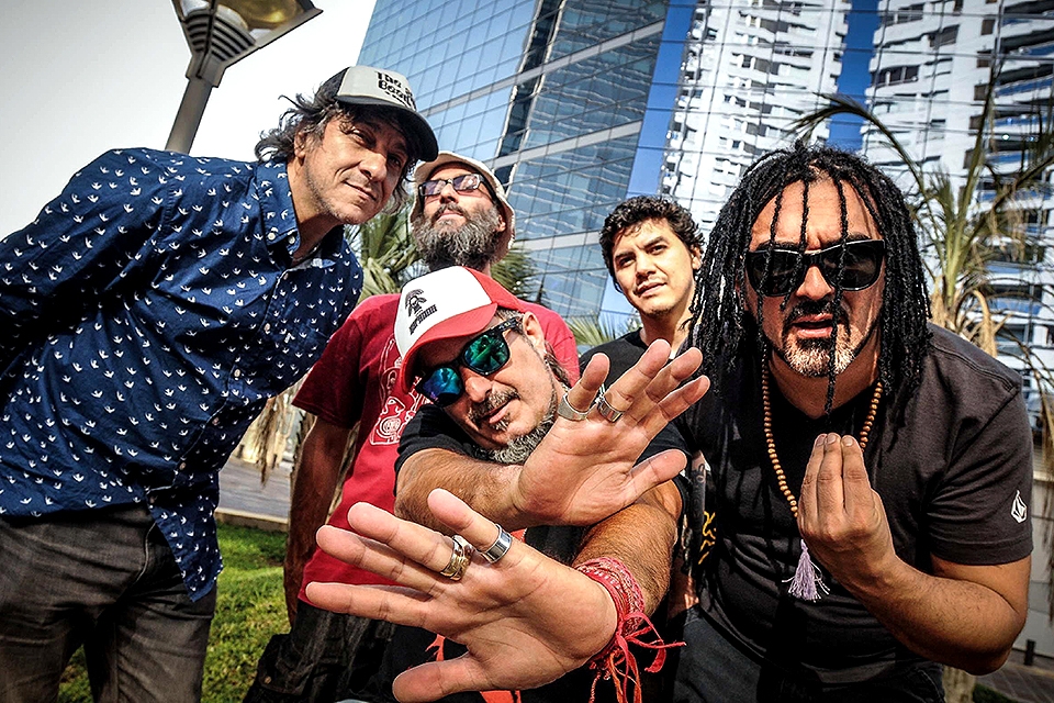 Kapanga recrea la tapa de "Un Asado en Abbey Road" por su 25&deg; aniversario