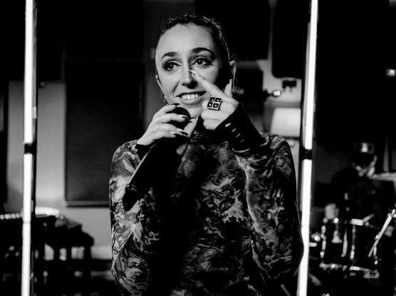 Entrevista a POPY: "Lo Que Te Conviene es el primer tema que no escribo desde lo personal