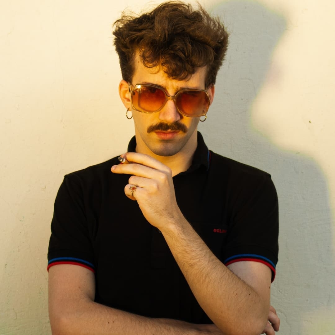 Entrevista a Renzo: "En el disco hay un poco para cada gusto"