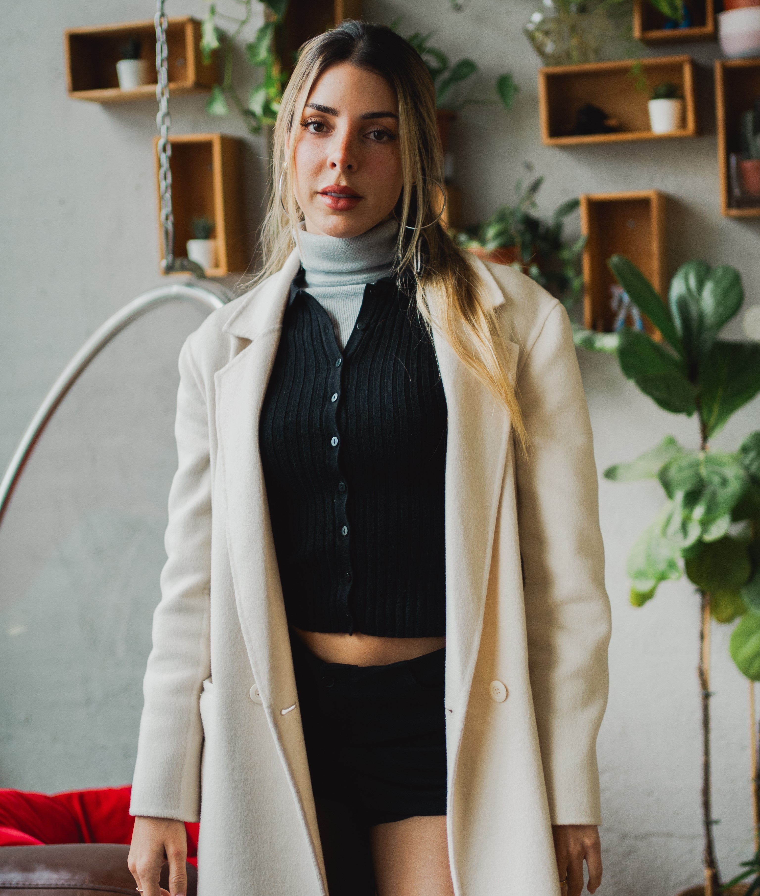 Corina Smith estrena "Qu&iacute;tenme el cel", su nuevo sencillo